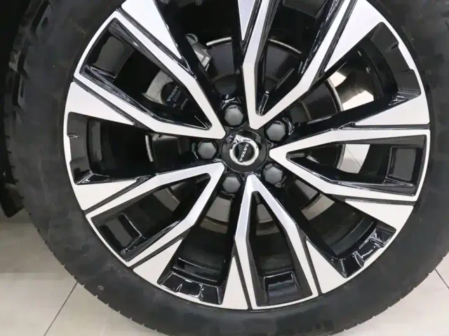 Volvo XC60 — Фото автомобиля 20