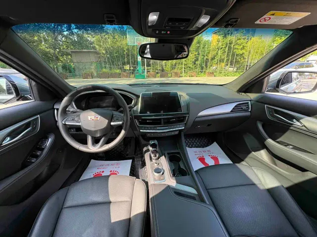 Cadillac CT5 — Фото автомобиля 5