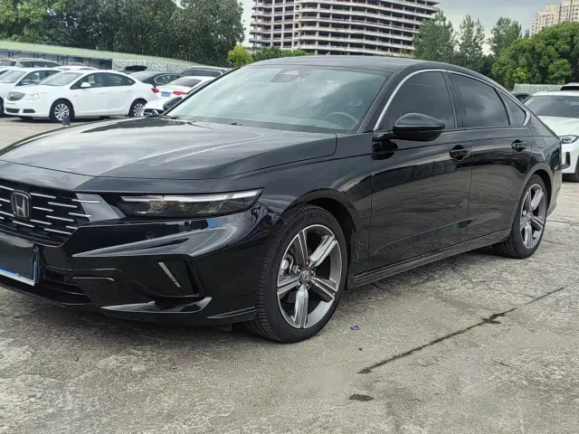 Honda Accord — Фото автомобиля 2