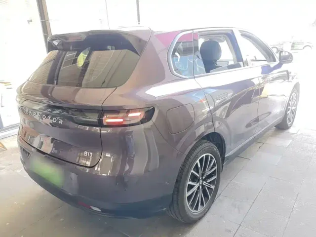 Leapmotor B10 — Фото автомобиля 4