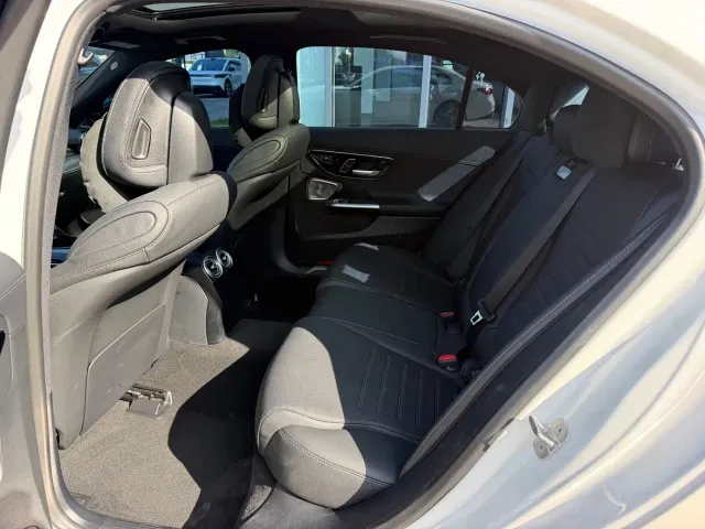 Mercedes-Benz C-Class — Фото автомобиля 18