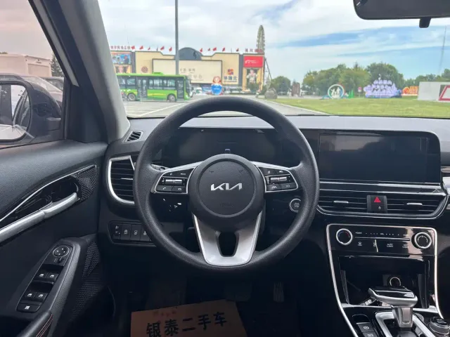 Kia Seltos — Фото автомобиля 7