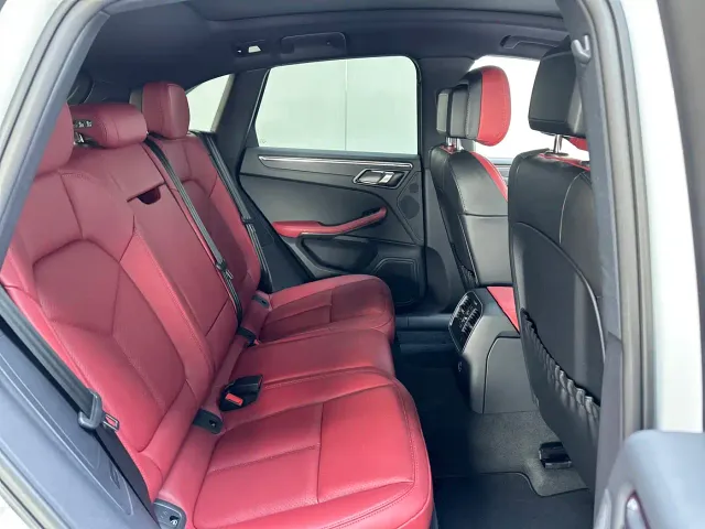 Porsche Macan — Фото автомобиля 16