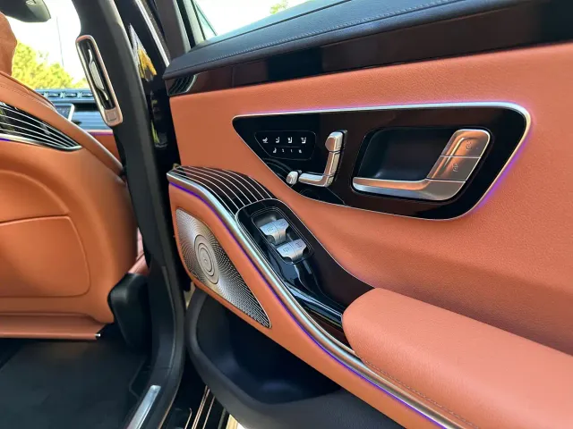 Mercedes-Benz S-Class — Фото автомобиля 13