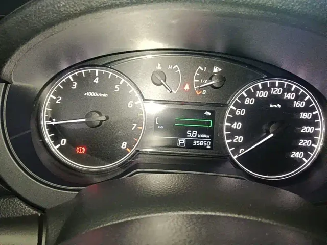 Nissan Tiida — Фото автомобиля 11