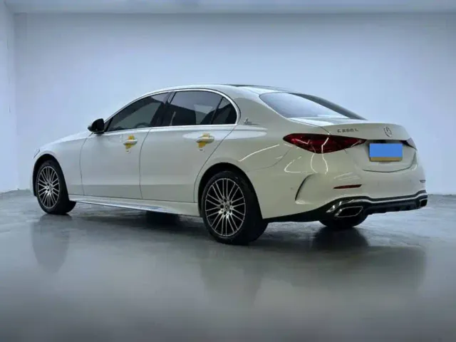 Mercedes-Benz C-Class — Фото автомобиля 4