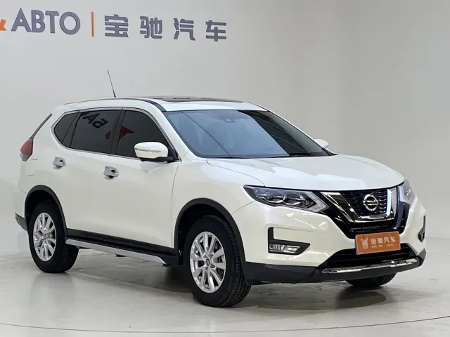 Nissan X-Trail — Фото автомобиля 3