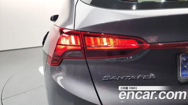 Hyundai Santafe Новый Santa Fe Дизель 2.2 4WD — Фото автомобиля 20