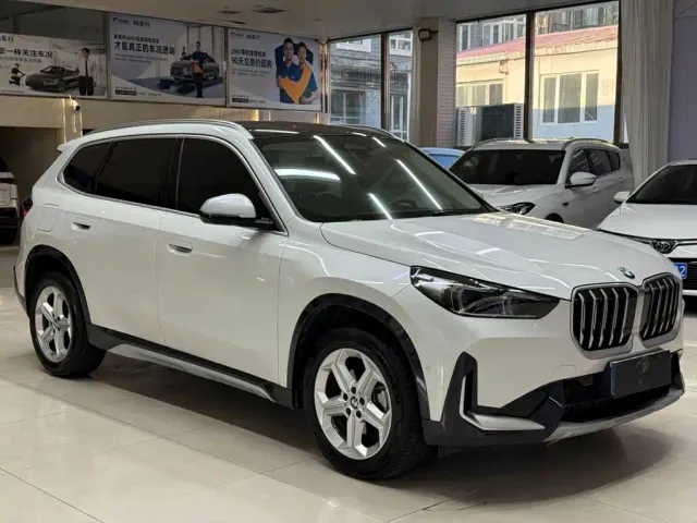 BMW X1 — Фото автомобиля 3