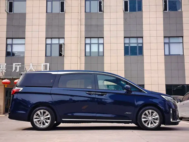 Buick Buick GL8 2022 Facelift Avenir Avia Four-Seater Prestige Edition — Фото автомобиля 4