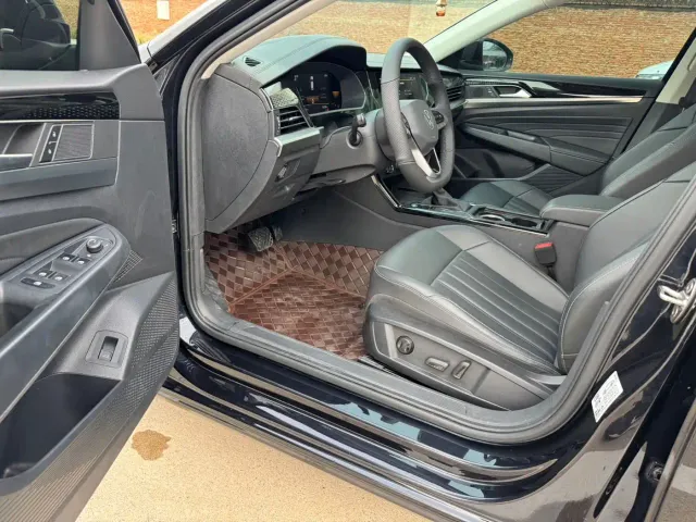Volkswagen Passat — Фото автомобиля 4
