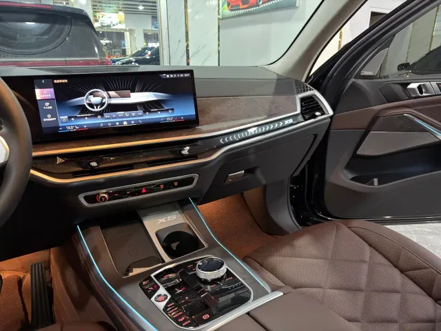 BMW X5 — Фото автомобиля 8