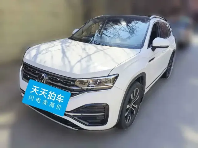 Фотография автомобиля — Volkswagen Tayron
