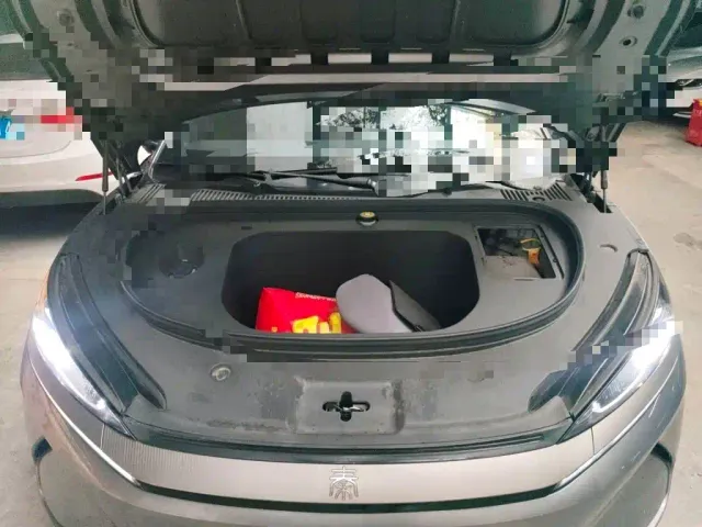 BYD Qin L — Фото автомобиля 16