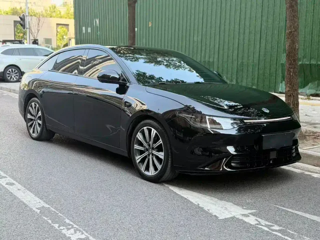 Leapmotor C01 — Фото автомобиля 2