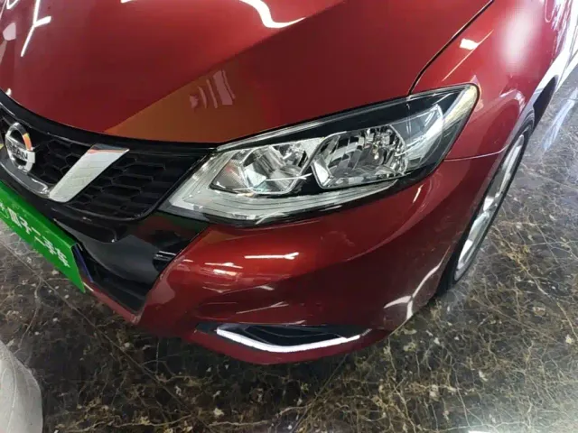 Nissan Tiida — Фото автомобиля 23