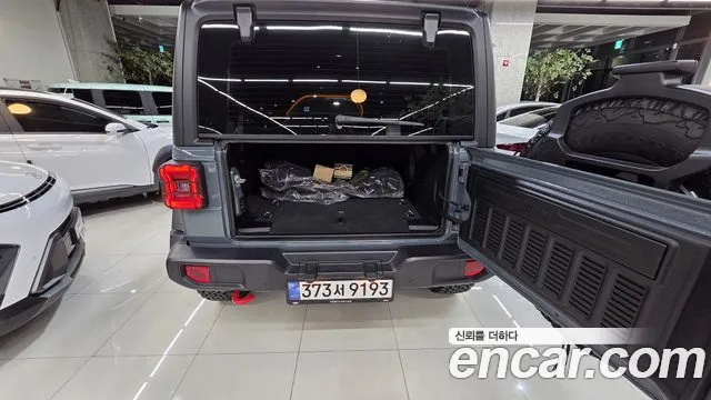 Jeep Wrangler JL — Фото автомобиля 9