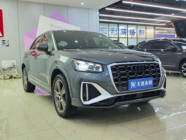 Audi Q2L — Фото автомобиля 3