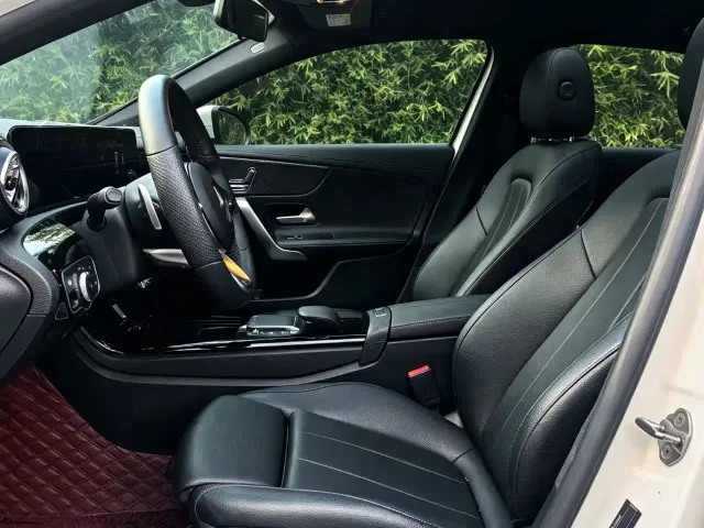 Mercedes-Benz A-Class — Фото автомобиля 13