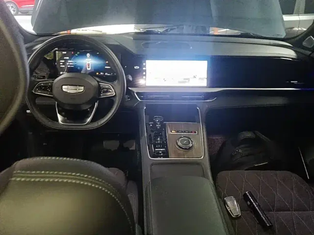 Geely Xingyue L — Фото автомобиля 9