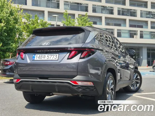 Hyundai Tucson Tucson (NX4) Дизель 2.0 2WD — Фото автомобиля 4
