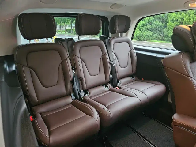 Mercedes-Benz V-Class — Фото автомобиля 27