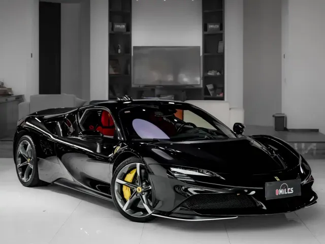 Фотография автомобиля — Ferrari SF90