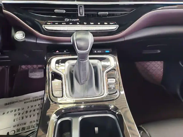 GAC Trumpchi M6 — Фото автомобиля 13