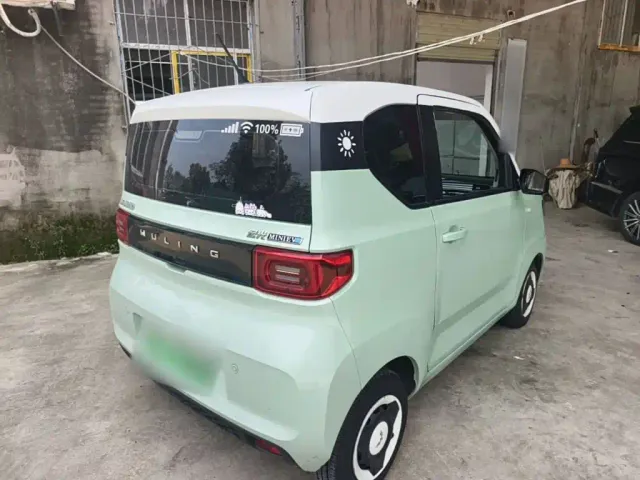 Wuling Hongguang Mini EV — Фото автомобиля 6