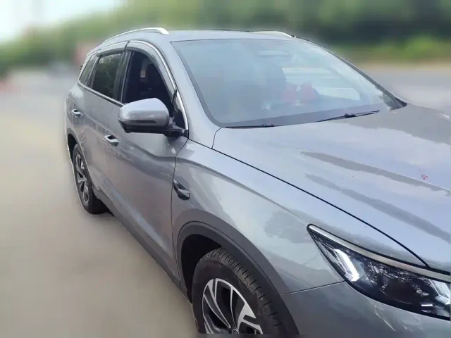 BYD Song Pro — Фото автомобиля 3