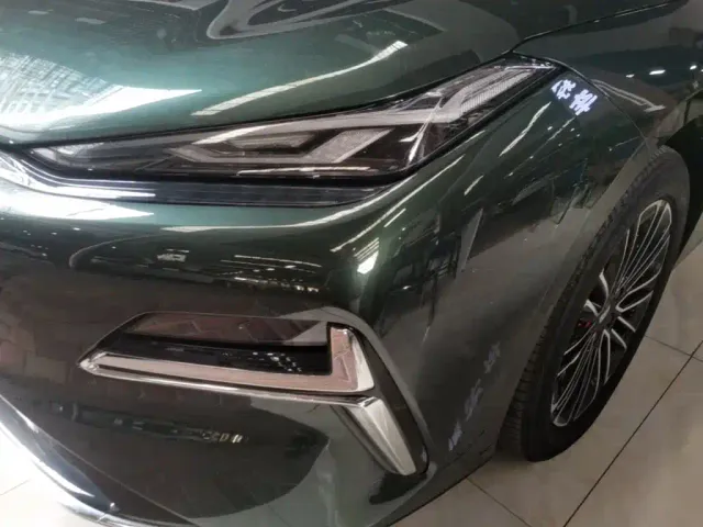 Geely Galaxy Xingyao 8 — Фото автомобиля 23