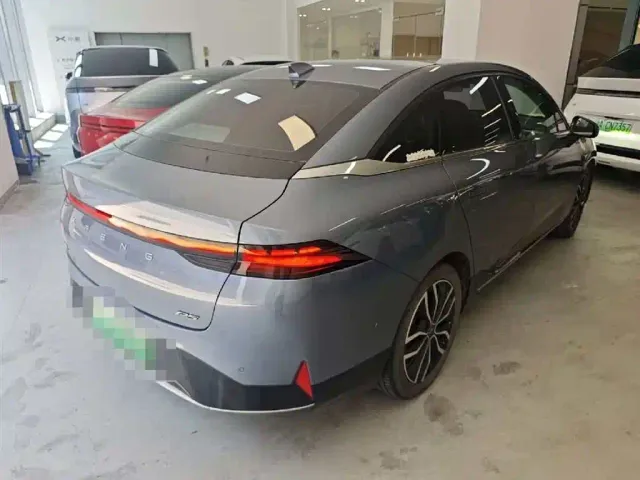 Xpeng P5 — Фото автомобиля 2