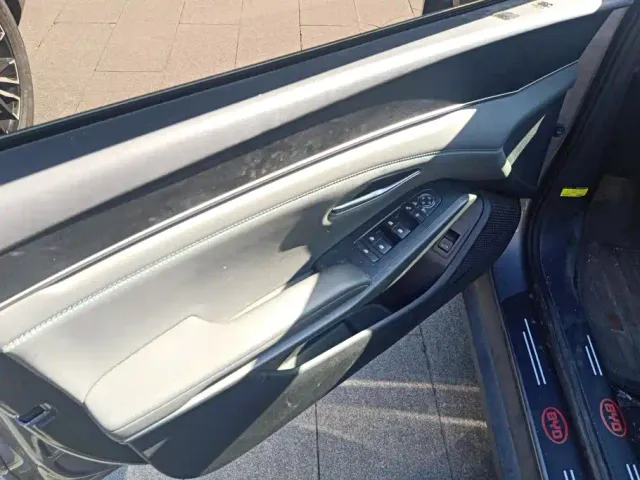 BYD Qin L — Фото автомобиля 7