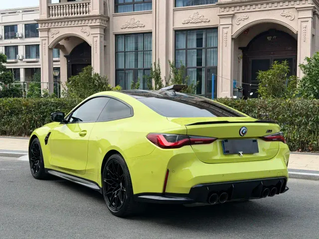 BMW M4 — Фото автомобиля 4