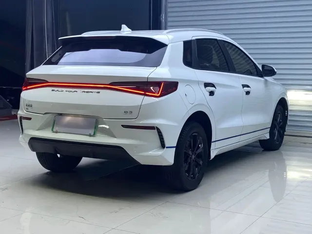 BYD e2 — Фото автомобиля 7