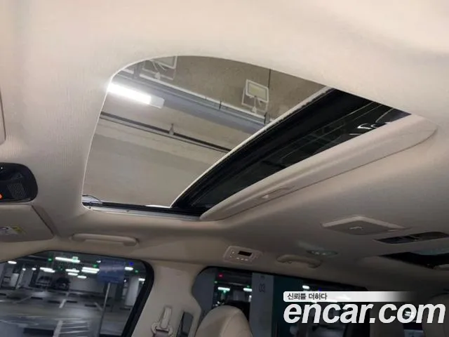 Kia Canival Carnival 4 поколение Бензин 7 мест Signature — Фото автомобиля 13