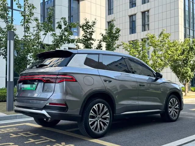 BYD Song Pro — Фото автомобиля 5