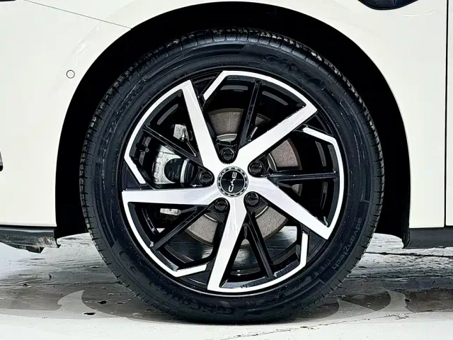 BYD Seal 07 DM-i — Фото автомобиля 11