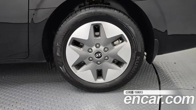 Hyundai Staria — Фото автомобиля 21