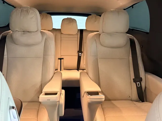 Li Auto MEGA — Фото автомобиля 21