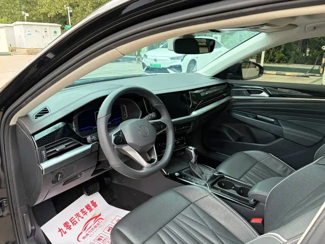Volkswagen Passat — Фото автомобиля 10