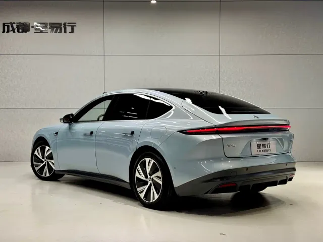 Nio ET5 — Фото автомобиля 8