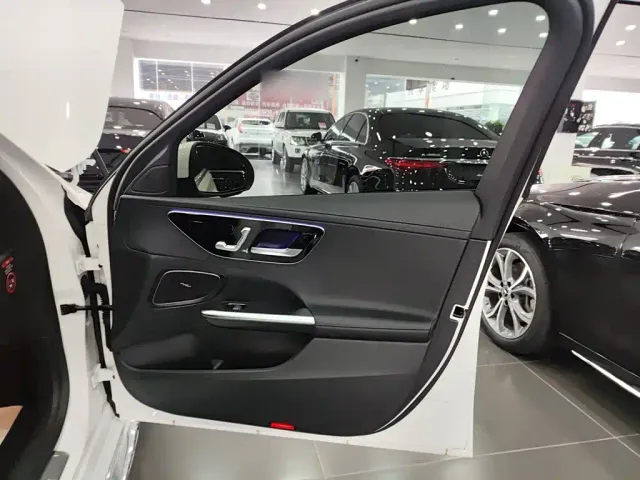 Mercedes-Benz C-Class — Фото автомобиля 14