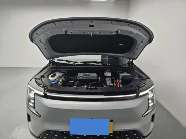 Jetour Shanhai Jetour Shanhai L7 PLUS 2025 220km Elite Edition 7-seater — Фото автомобиля 22