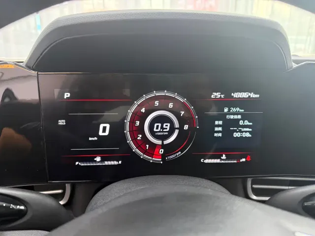 Hyundai Elantra — Фото автомобиля 10