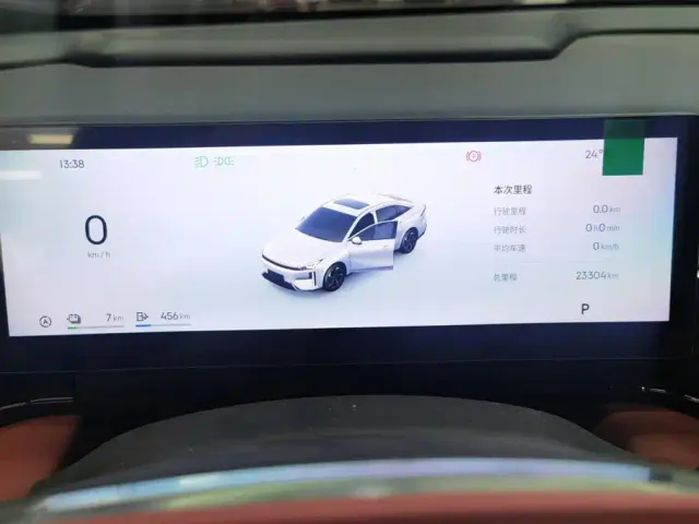 Geely Galaxy L6 — Фото автомобиля 14