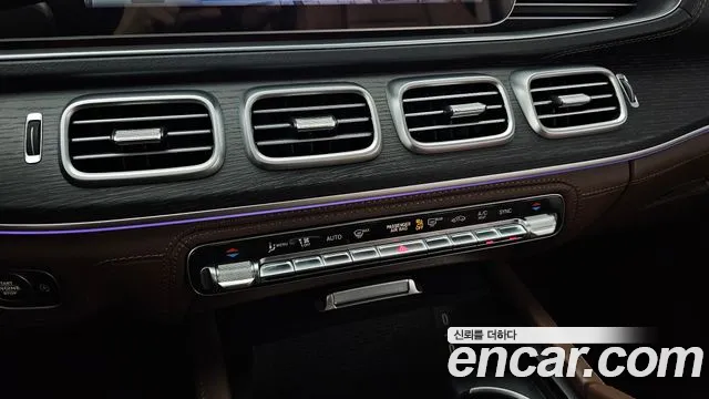 Mercedes-Benz GLE-Class — Фото автомобиля 27