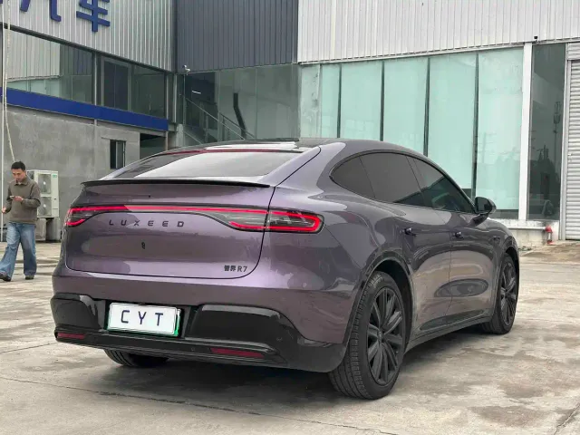 Luxeed R7 — Фото автомобиля 3