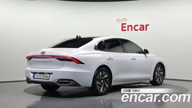 Hyundai Grandeur — Фото автомобиля 2