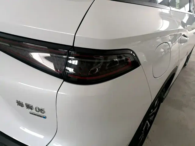 BYD Seal 05 DM-i — Фото автомобиля 7